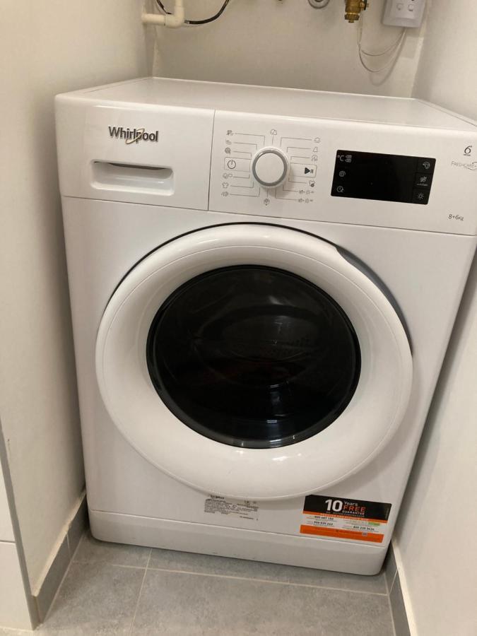 Carina Apartment Будапеща Екстериор снимка
